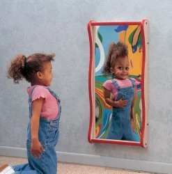 Giant Giggle Mirror